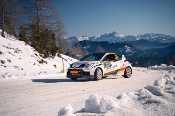 Goldeck GR Yaris Goldeck GR Yaris